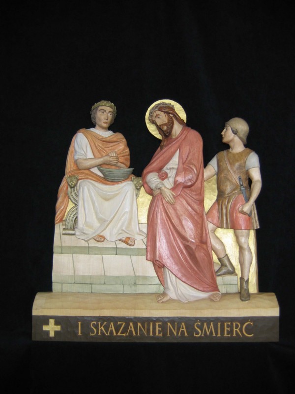 I stacja drogi krzyżowej - Jezus na śmierć skazany - płaskorzeźba, rzeźba, figura w drewnie