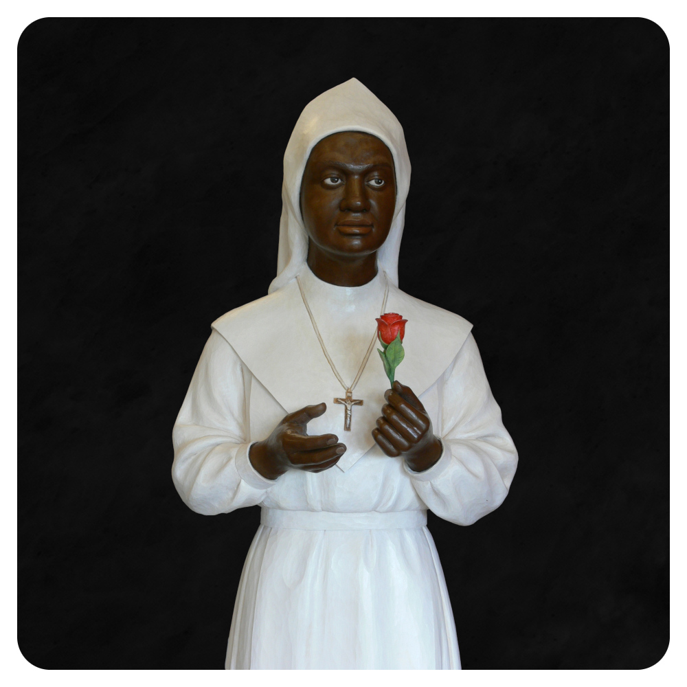 Annuarita - rzeźba wykonana w drewnie lipowym