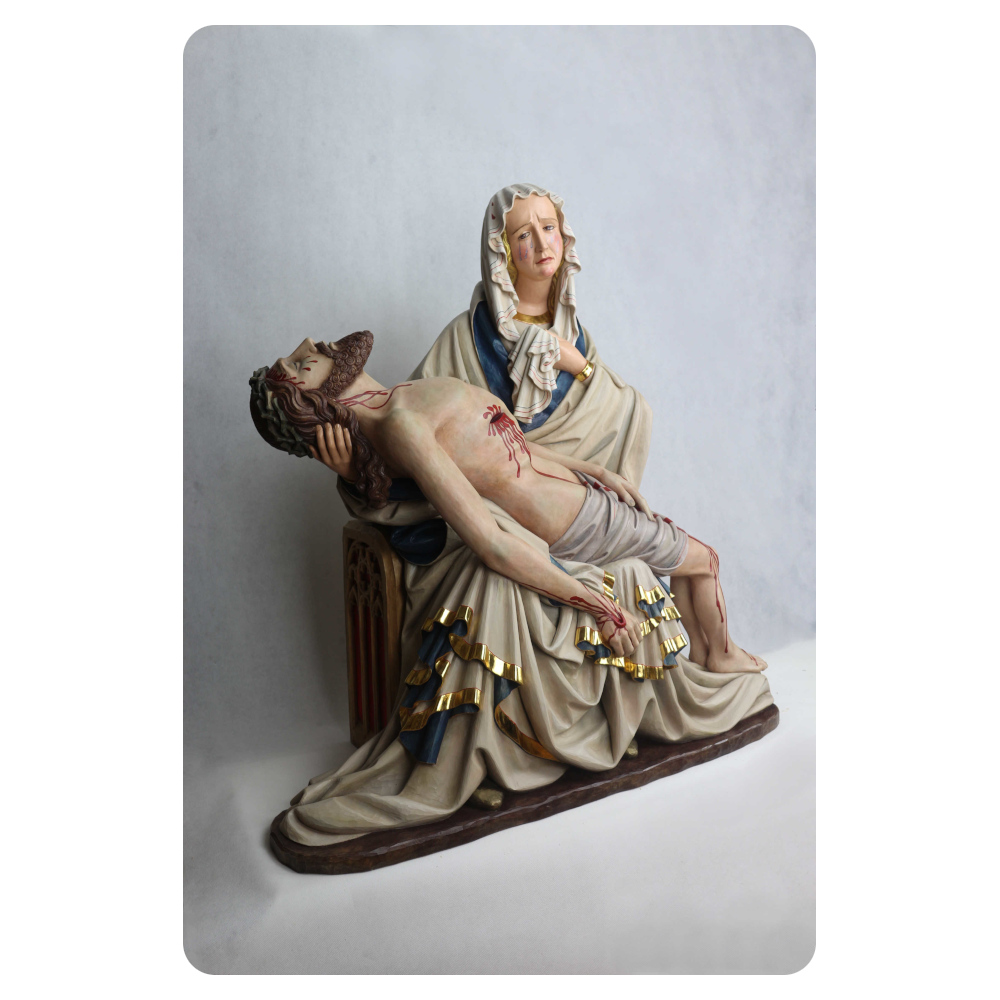Pieta - figura wykonana w drewnie lipowym